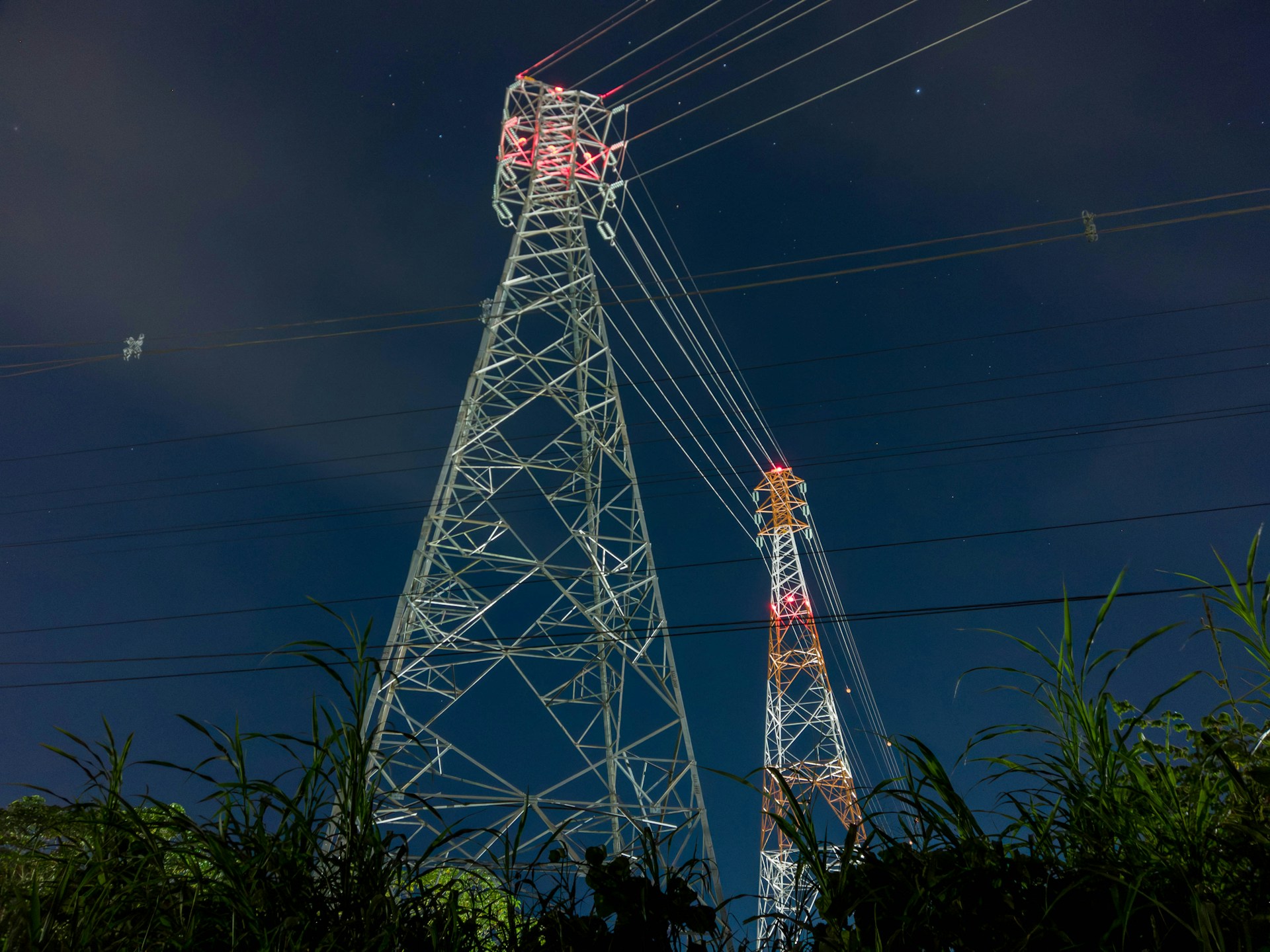 Przewierty sterowane w energetyce – rosnące znaczenie nowoczesnych technologii