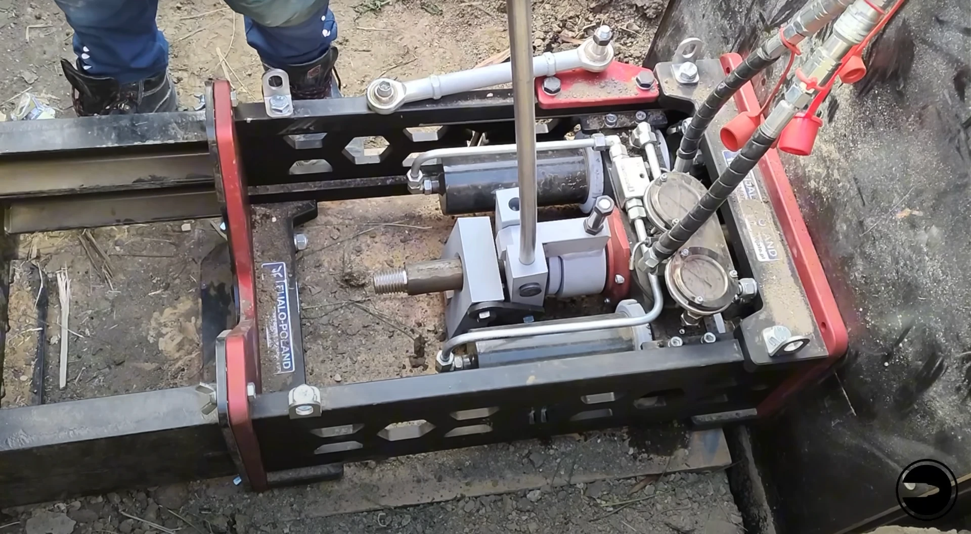 Dlaczego wybrać maszynę przeciskową ALUSTEER? - FIJALO-POLAND